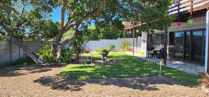 2 Bedroom Property for Sale in Kleinbaai Western Cape